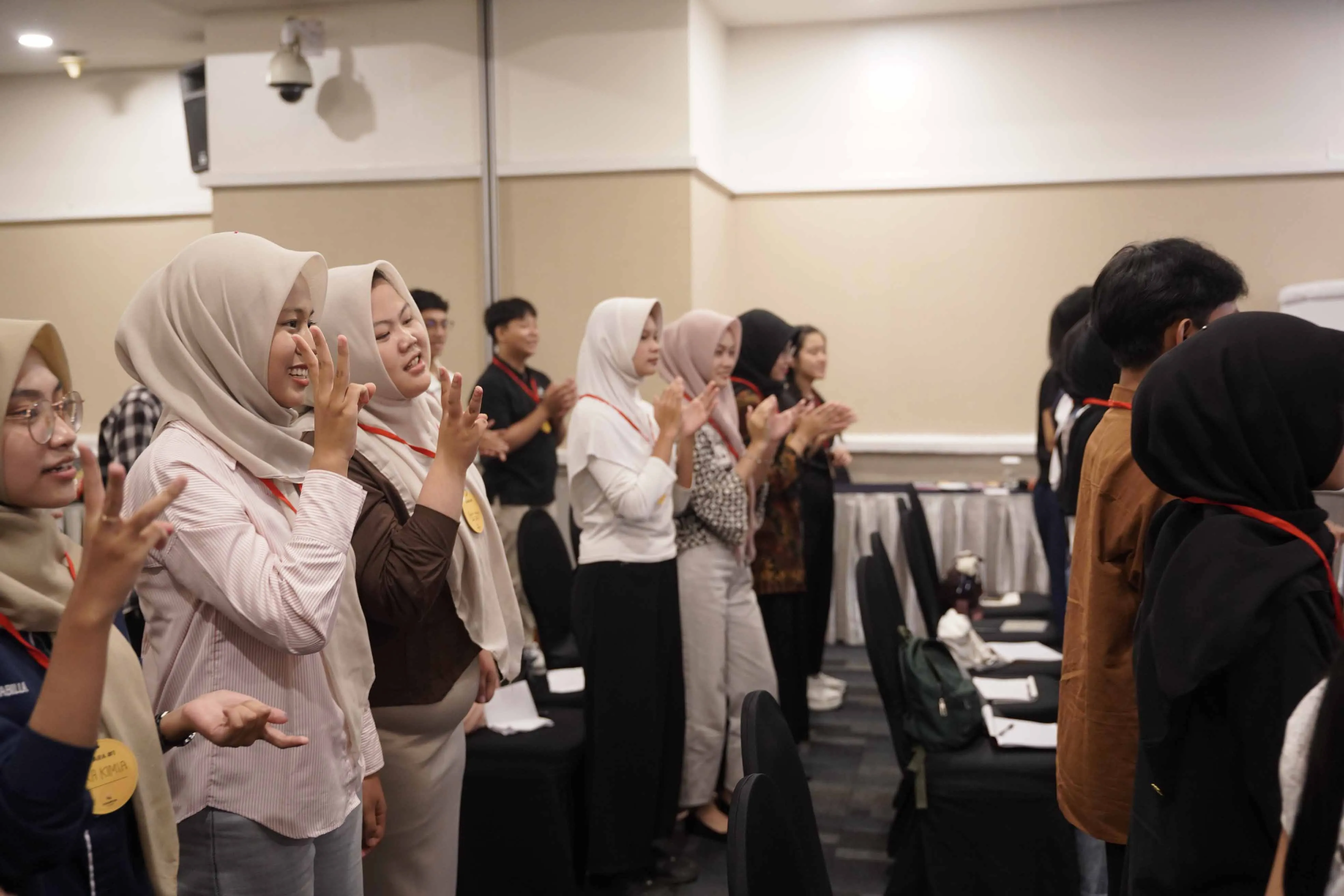 Presentasi peserta